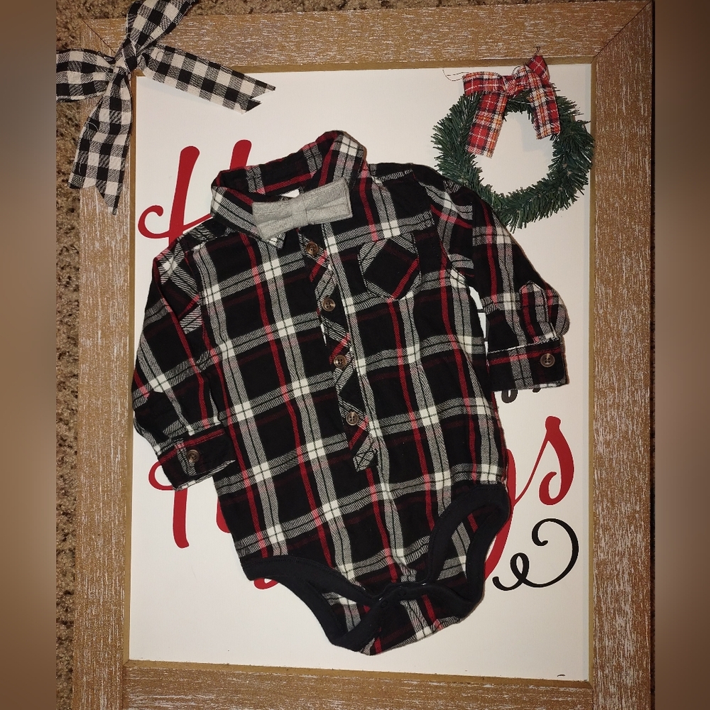 Old Navy Christmas shirt